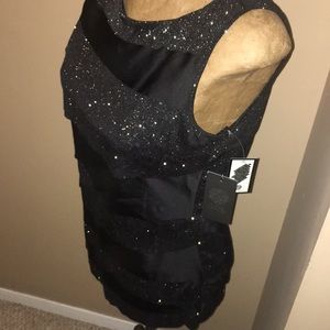 NEW Vince Camuto black glitter top